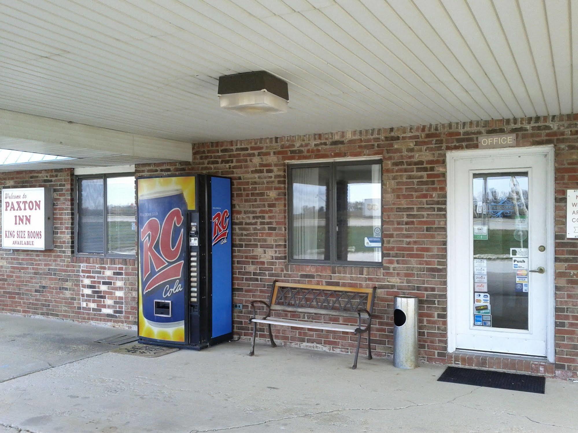 Paxton Inn Motel Exterior photo